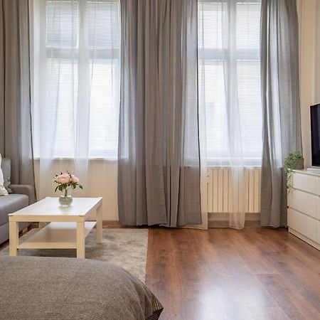 Family Apartment 오스트라바 외부 사진