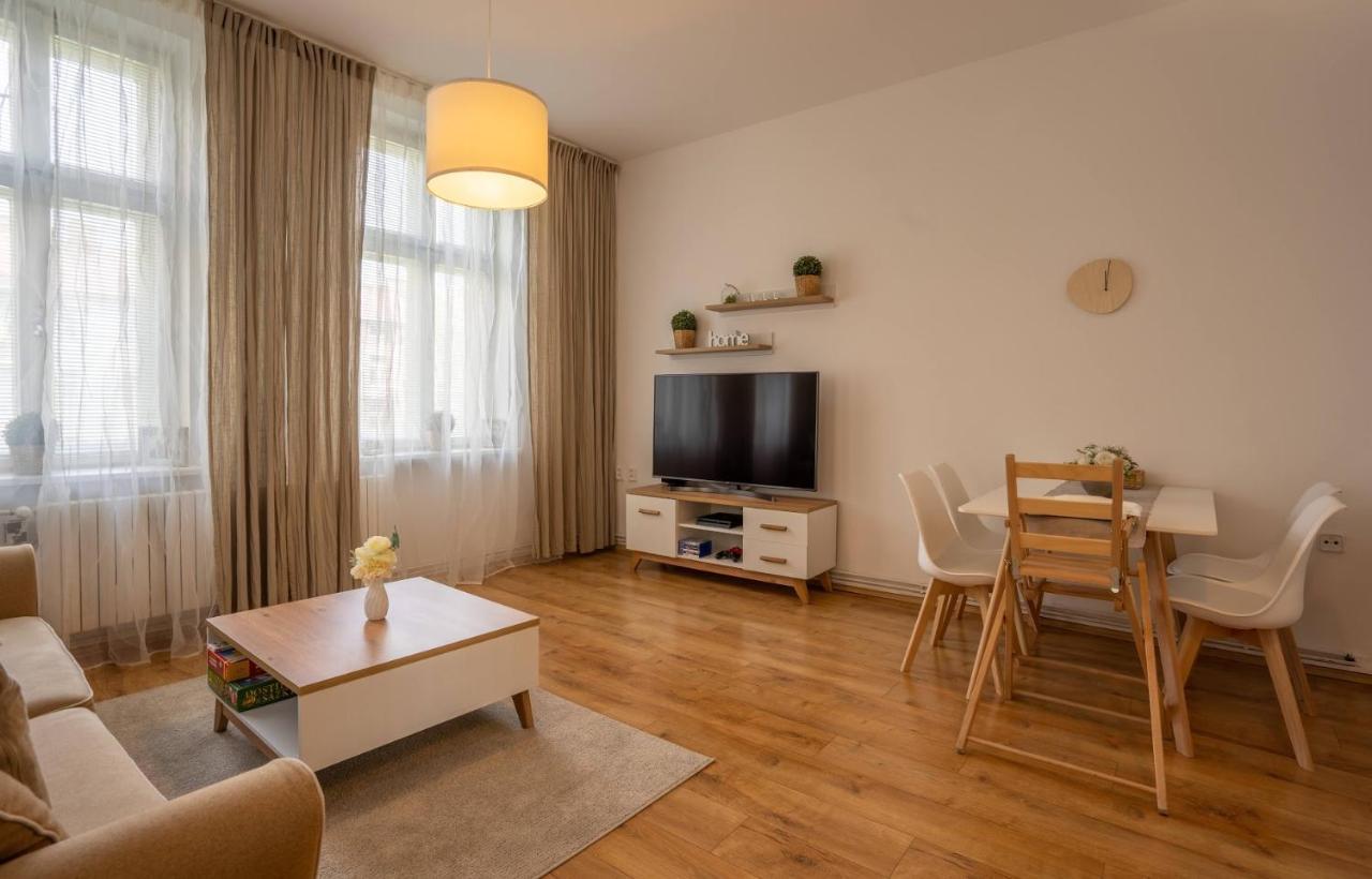 Family Apartment 오스트라바 외부 사진