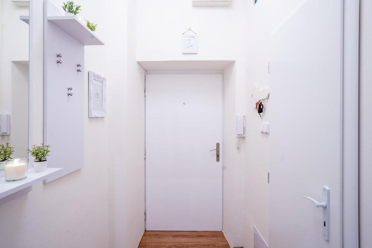 Family Apartment 오스트라바 외부 사진