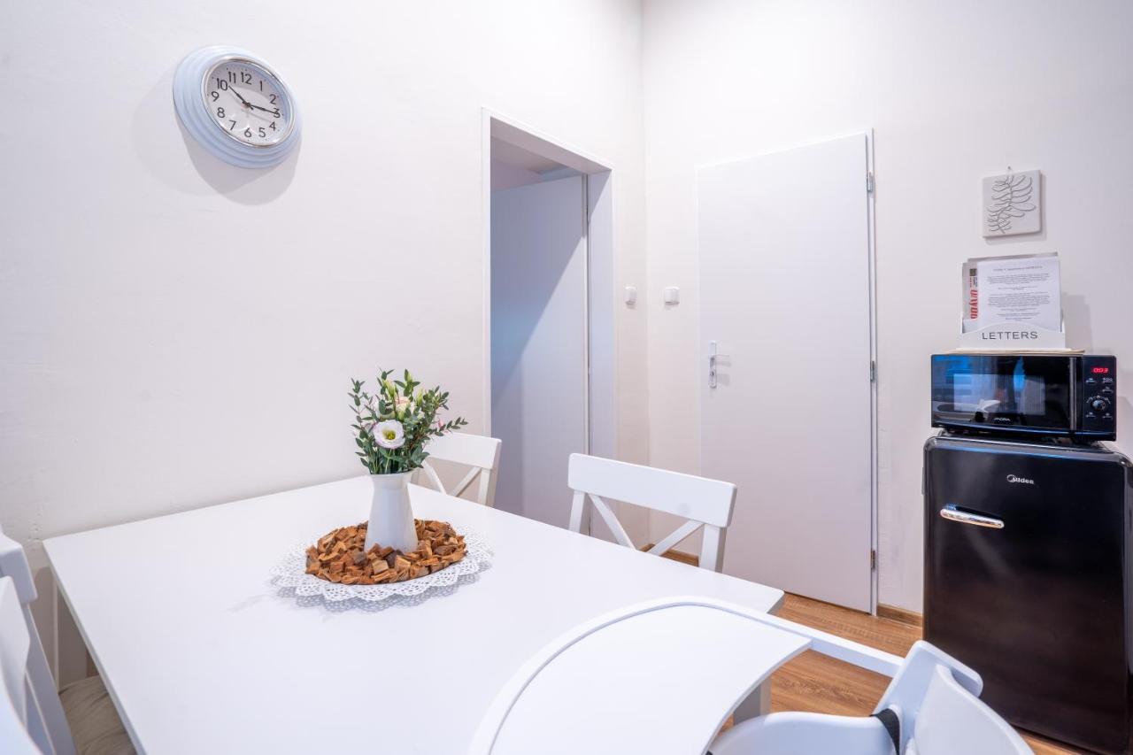 Family Apartment 오스트라바 외부 사진