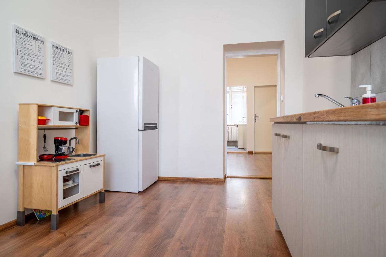Family Apartment 오스트라바 외부 사진