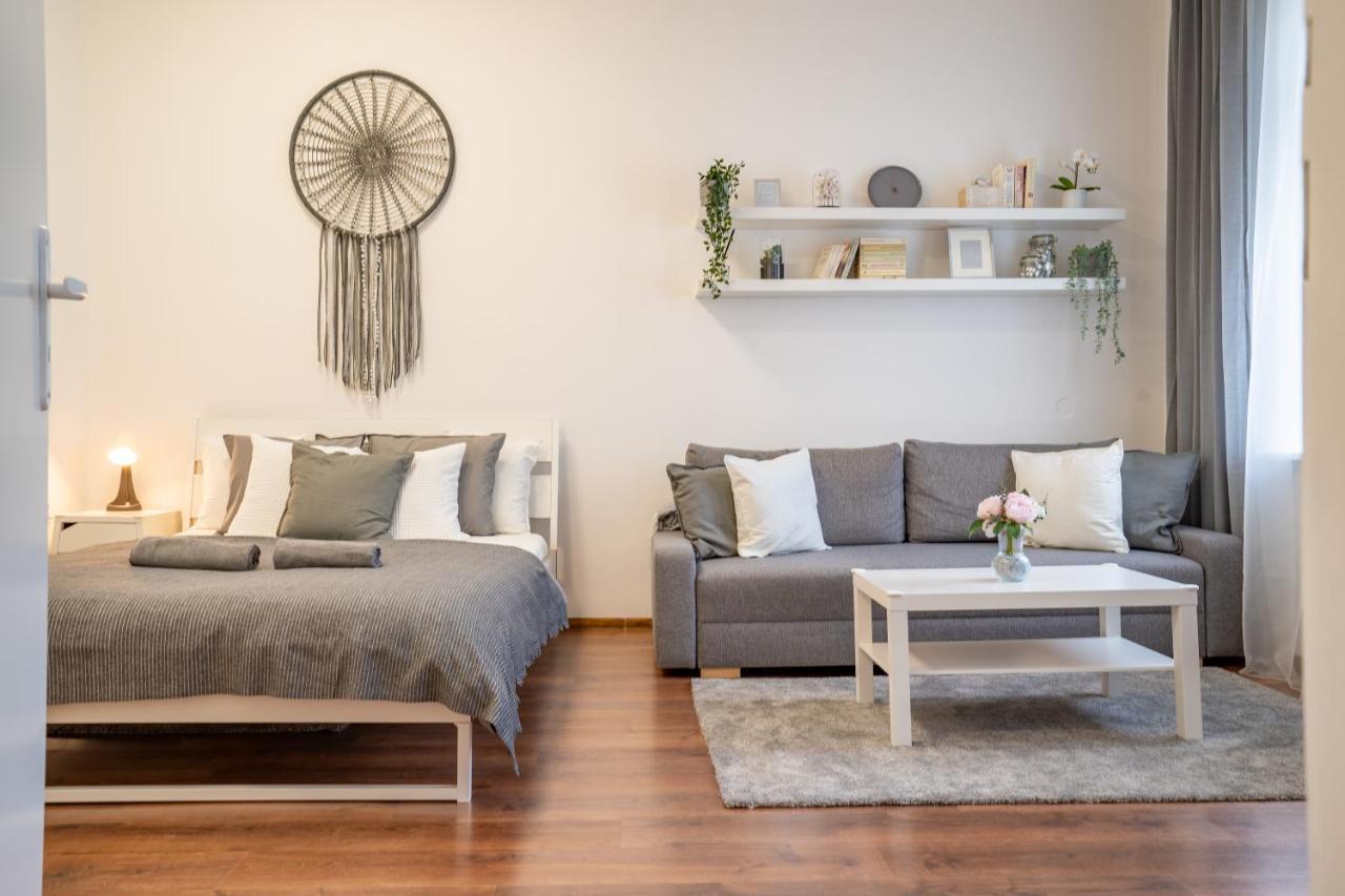 Family Apartment 오스트라바 외부 사진