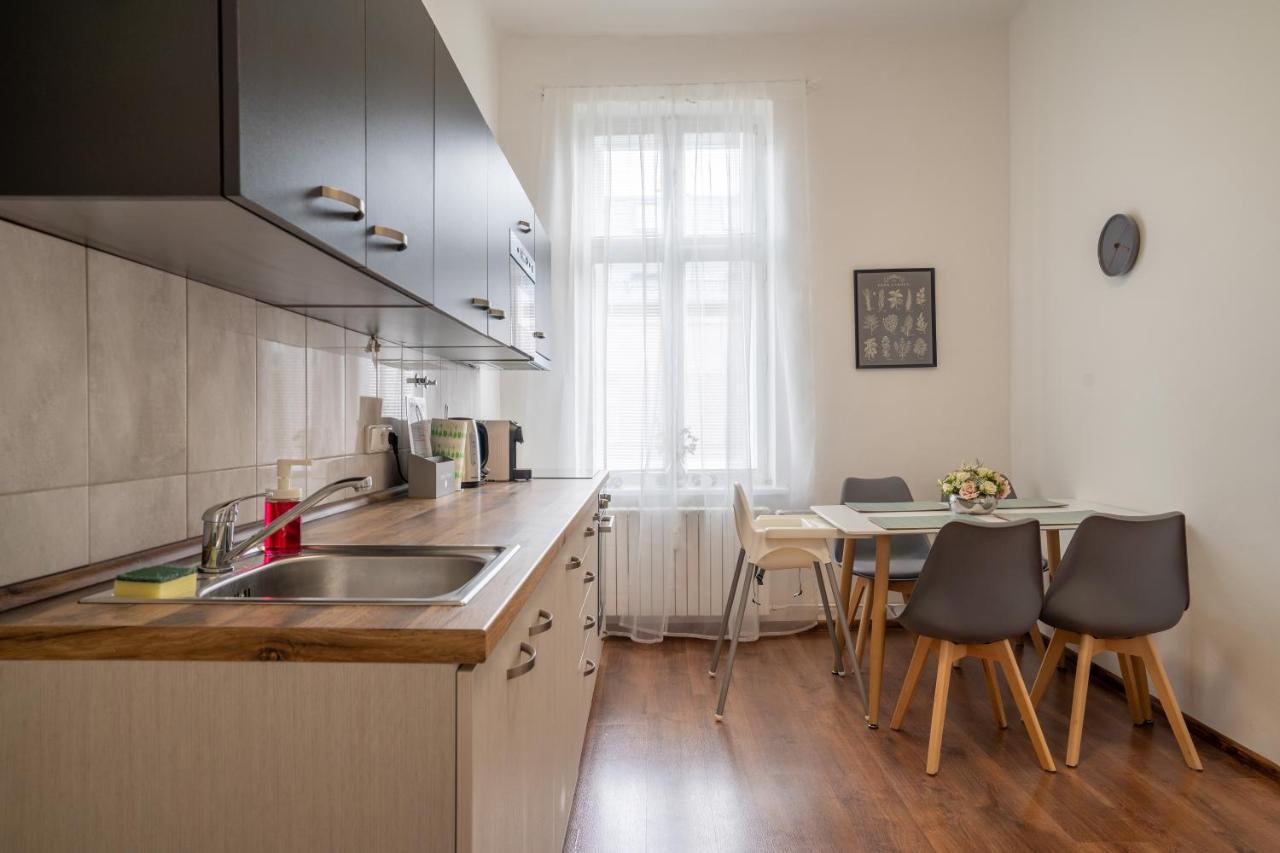 Family Apartment 오스트라바 외부 사진